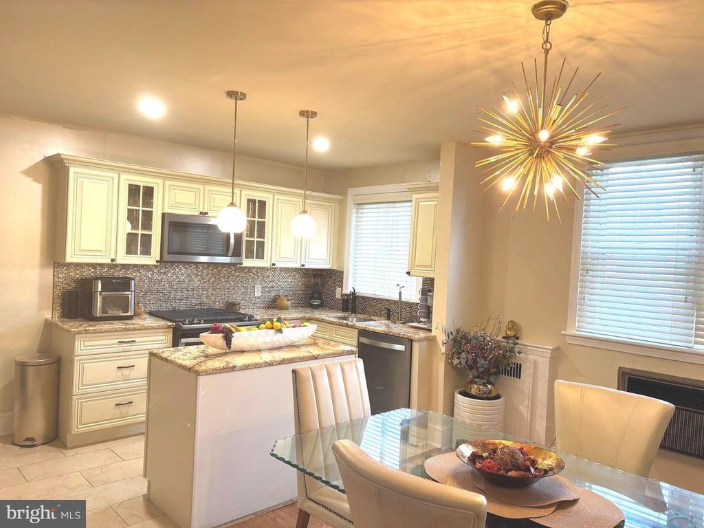 426 E SLOCUM ST E, PHILADELPHIA, PA 19119 — photo 4