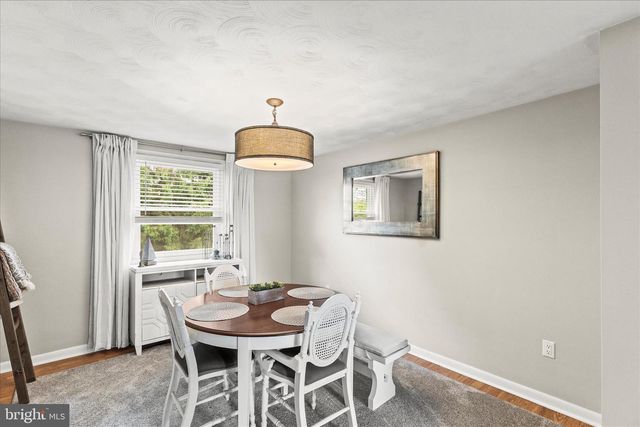 3126 SKYLIGHT DR E, York, PA 17402