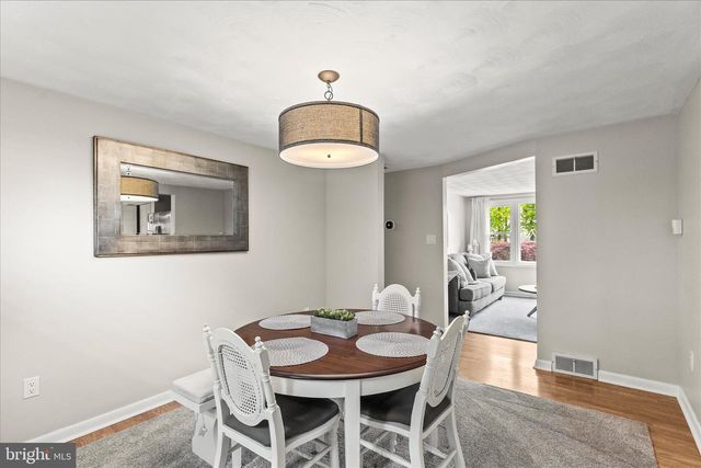 3126 SKYLIGHT DR E, York, PA 17402