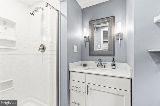 3126 SKYLIGHT DR E, York, PA 17402