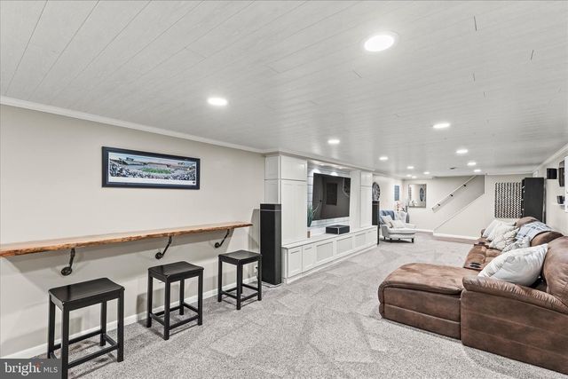 3126 SKYLIGHT DR E, York, PA 17402