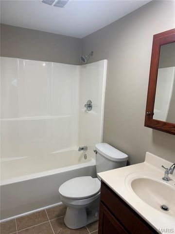 26147 N Carol Street, Warrenton, MO 63383