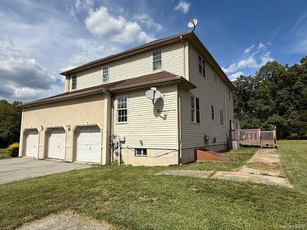 48 High Meadow Road, Campbell Hall, NY 10916 — photo 4