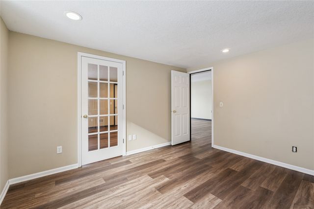 1500 Dover Bay Drive, Clive, IA 50325