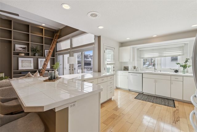 1500 Dover Bay Drive, Clive, IA 50325