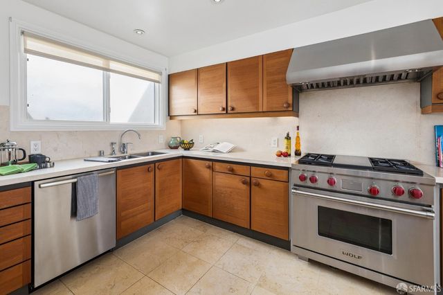 2091 35th Avenue, San Francisco, CA 94116