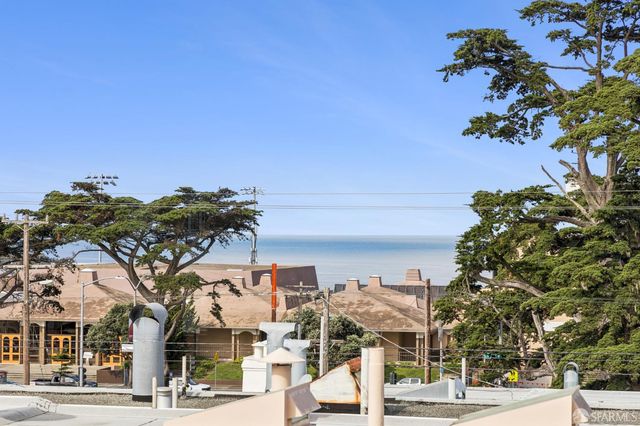 2091 35th Avenue, San Francisco, CA 94116