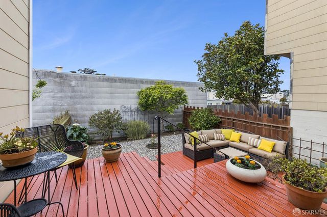 2091 35th Avenue, San Francisco, CA 94116