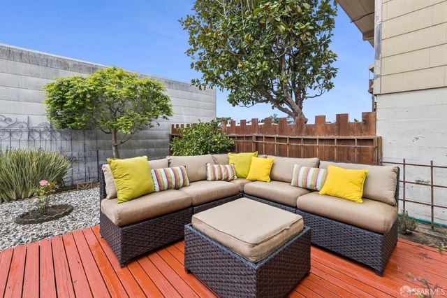 2091 35th Avenue, San Francisco, CA 94116