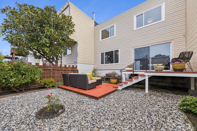 2091 35th Avenue, San Francisco, CA 94116