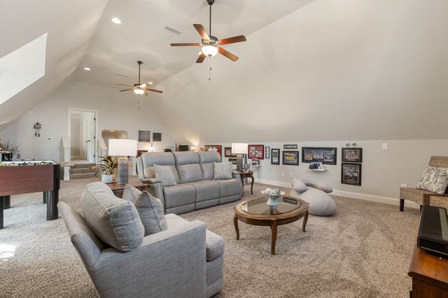 312 Fawns Pass, Lebanon, TN 37087