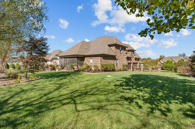 312 Fawns Pass, Lebanon, TN 37087