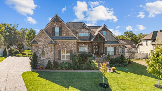 312 Fawns Pass, Lebanon, TN 37087