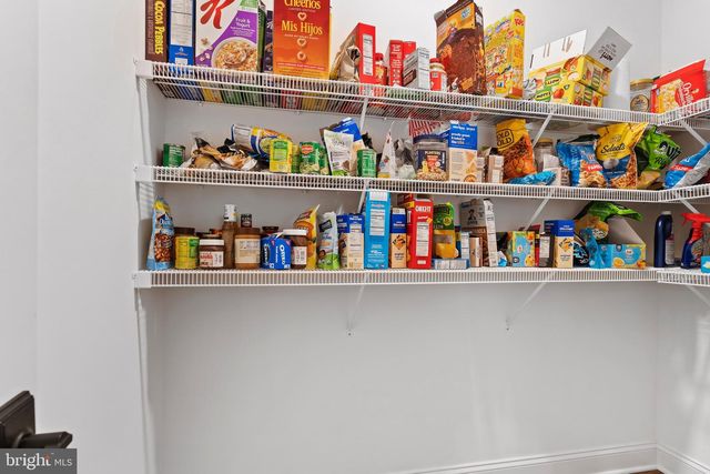 2058 N AUTUMN CHASE DR, Mechanicsburg, PA 17055