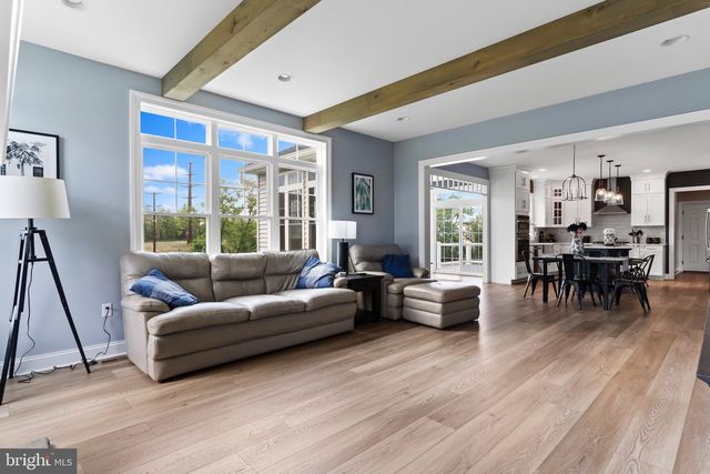 2058 N AUTUMN CHASE DR, Mechanicsburg, PA 17055