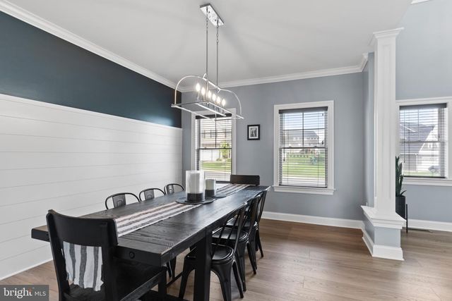 2058 N AUTUMN CHASE DR, Mechanicsburg, PA 17055