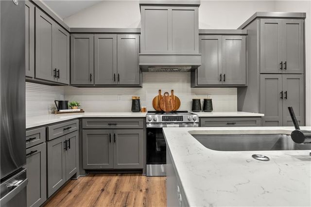 212 S Devin Street, Lone Jack, MO 64070