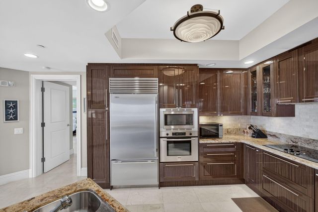 2700 N Ocean Drive 905B, Singer Island, FL 33404