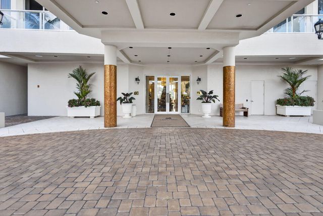 2700 N Ocean Drive 905B, Singer Island, FL 33404