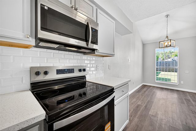 13434 Woodring Drive, Houston, TX 77045