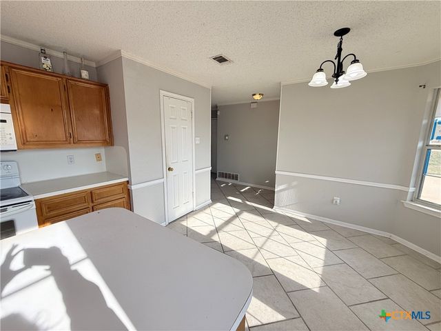 206 Atkinson Avenue, Copperas Cove, TX 76522