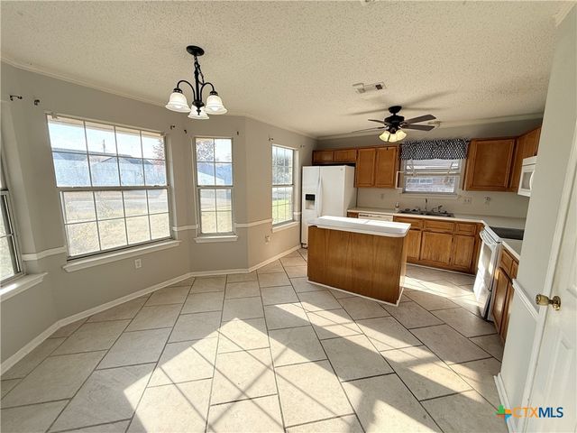 206 Atkinson Avenue, Copperas Cove, TX 76522