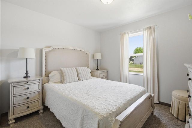 3308 ISAAC LANE, Oshkosh, WI 54902