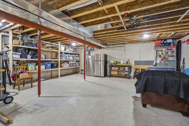 3308 ISAAC LANE, Oshkosh, WI 54902