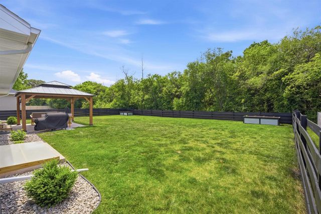 3308 ISAAC LANE, Oshkosh, WI 54902