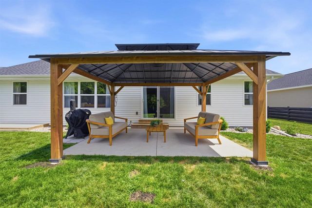 3308 ISAAC LANE, Oshkosh, WI 54902