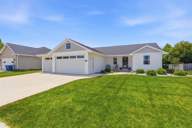 3308 ISAAC LANE, Oshkosh, WI 54902