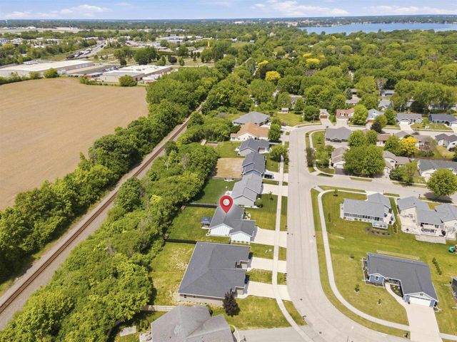 3308 ISAAC LANE, Oshkosh, WI 54902