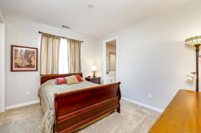 1818 Hayden Ranch Rd, Vista, CA 92084