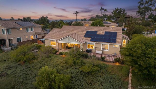 1818 Hayden Ranch Rd, Vista, CA 92084