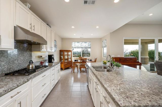 1818 Hayden Ranch Rd, Vista, CA 92084