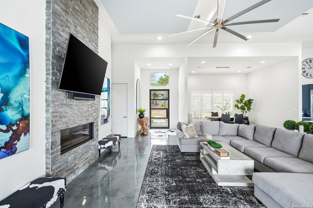 24802 Caliza, Boerne, TX 78006