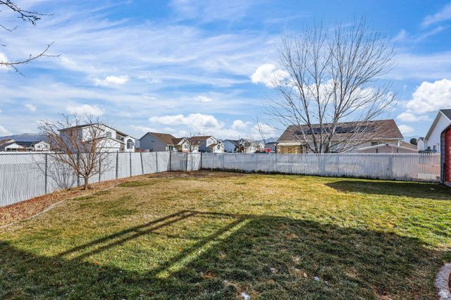 4602 S 4000 W, Roy, UT 84067