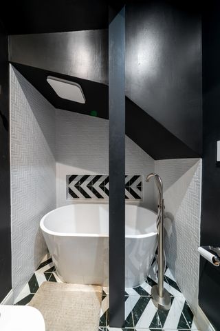 13 Poplar Street, Charleston, SC 29403