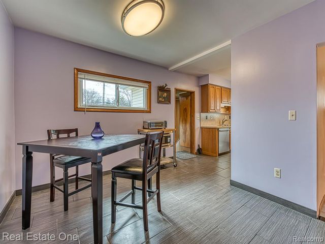 22923 Columbia Street, Dearborn, MI 48124