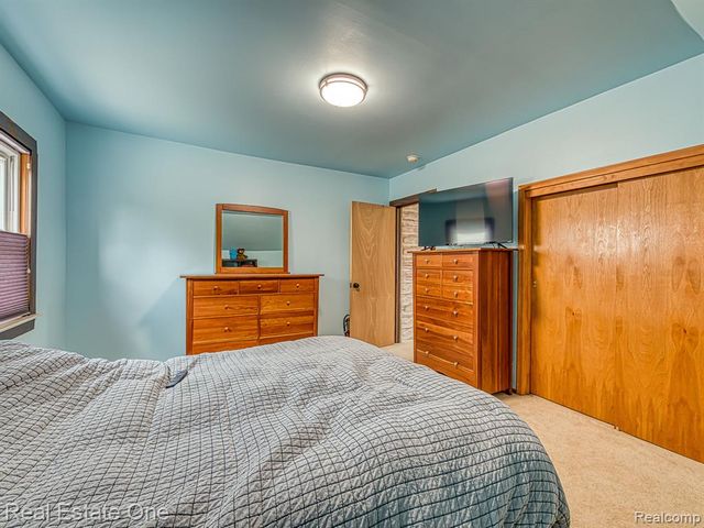 22923 Columbia Street, Dearborn, MI 48124