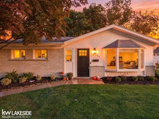 1324 Catalpa Dr Drive, Rochester, MI 48307