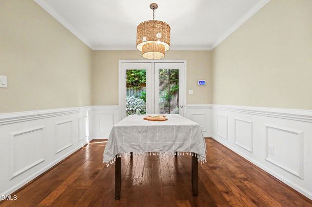 232 W Elm Avenue, Holly Springs, NC 27540