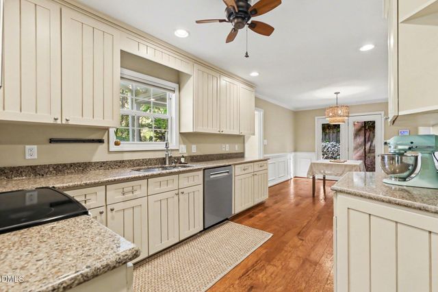 232 W Elm Avenue, Holly Springs, NC 27540
