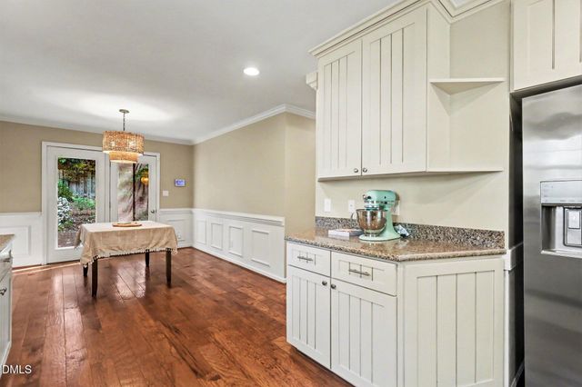 232 W Elm Avenue, Holly Springs, NC 27540