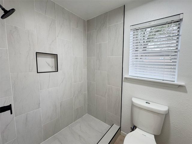 918 Bolton Court, Tomball, TX 77375