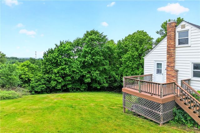124 Bunker Hill Rd, Center Twp, PA 15001