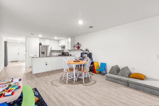 4534 Martin Way, San Antonio, TX 78222