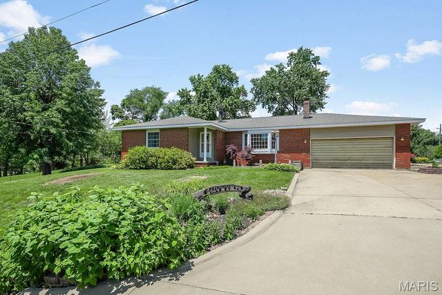 47 Eva Avenue, Cottage Hills, IL 62018
