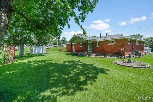 47 Eva Avenue, Cottage Hills, IL 62018