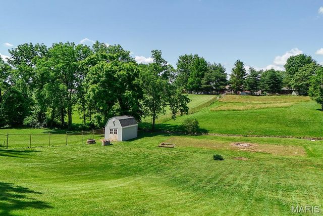 47 Eva Avenue, Cottage Hills, IL 62018